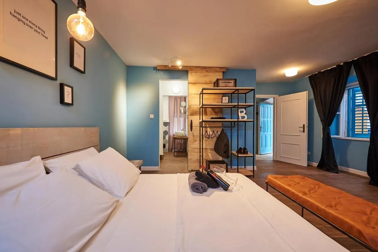 Bubalus Boutique Rooms Trogir 4*,